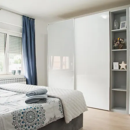 Daire Apartman Petra *